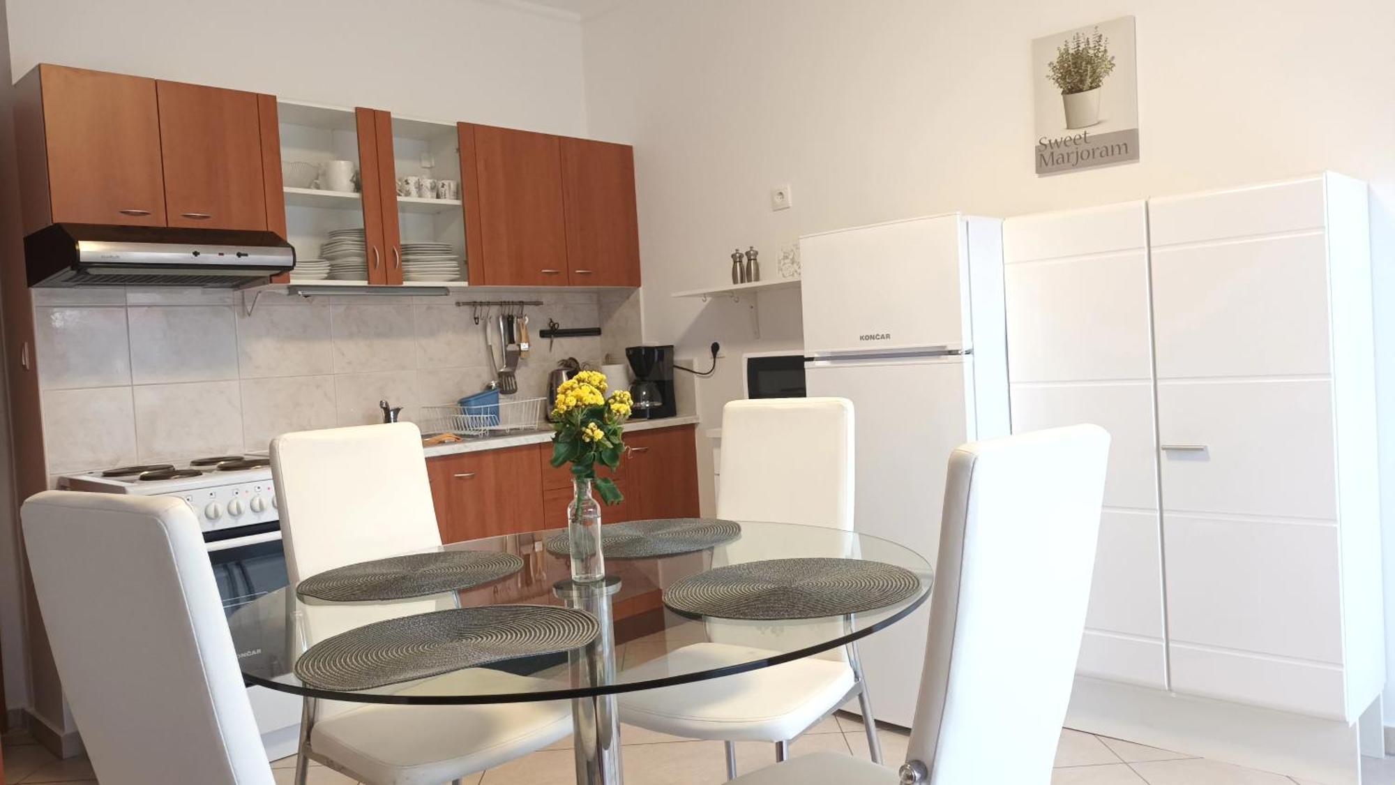 Apartman Sandra -Private Parking And Garden Zára Kültér fotó