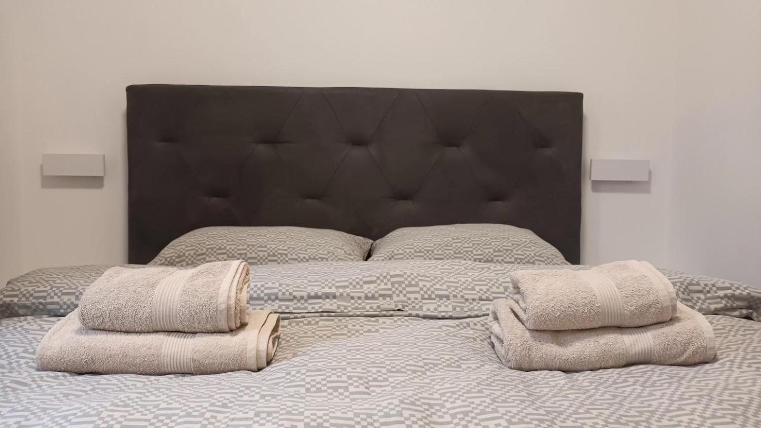 Apartman Sandra -Private Parking And Garden Zára Kültér fotó